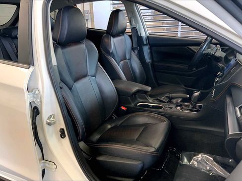 Certified 2022 Subaru Crosstrek 2.5i Limited w/ Moonroof Package 2 image 9