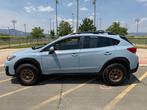 Used 2019 Subaru Crosstrek 2.0i Limited w/ Moonroof Package w/Navigation AWD/4WD image 9