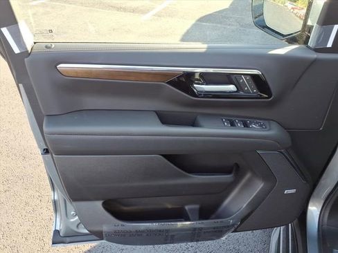 New 2026 Chevrolet Suburban High Country w/ Sun And Tow Package image 11