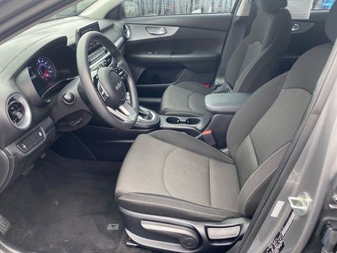 Certified 2023 Kia Forte LXS image 10