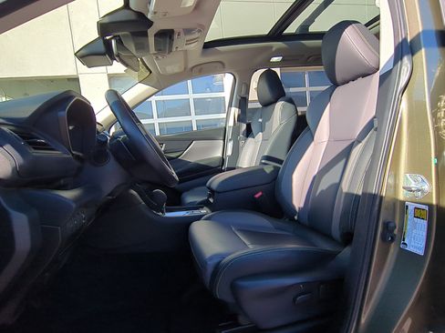 Used 2023 Subaru Ascent Onyx Edition image 27