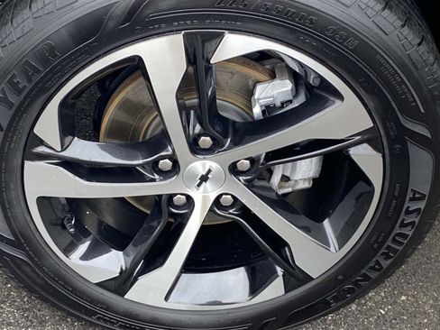 Used 2024 Chevrolet Trax RS w/ Driver Confidence Package image 23