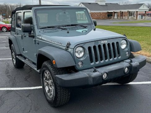 Used 2015 Jeep Wrangler Unlimited Rubicon w/ Connectivity Group image 2