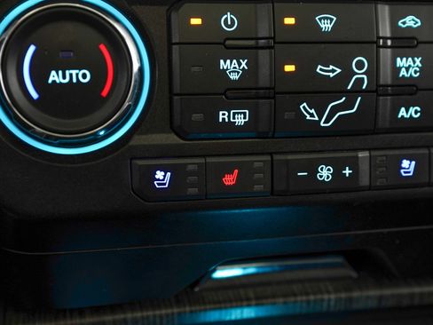 Used 2021 Ford F250 Lariat w/ Lariat Ultimate Package image 23