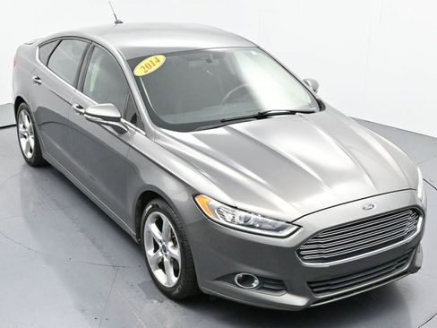 Used 2014 Ford Fusion SE w/ Equipment Group 201A image 31