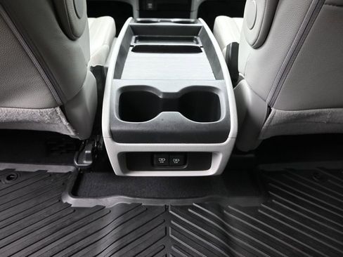 Used 2018 Honda Odyssey EX-L image 23