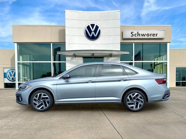 Certified 2023 Volkswagen Jetta SEL FWD image 1