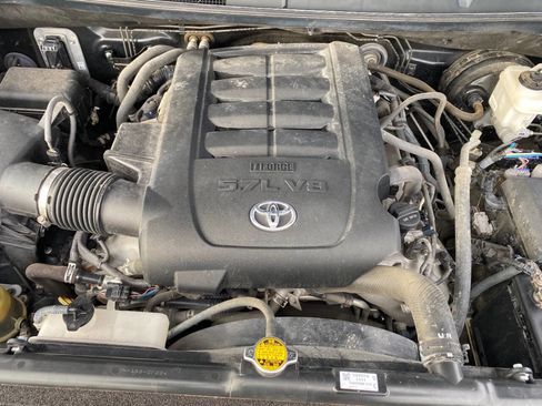Used 2016 Toyota Tundra Limited image 19