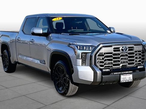 Used 2024 Toyota Tundra Platinum image 3