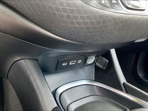 Used 2024 Chevrolet Malibu LT FWD image 15
