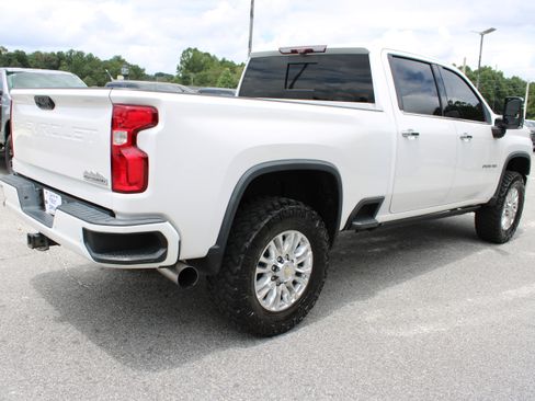 Used 2021 Chevrolet Silverado 2500 High Country w/ Z71 Off-Road Package AWD/4WD image 6