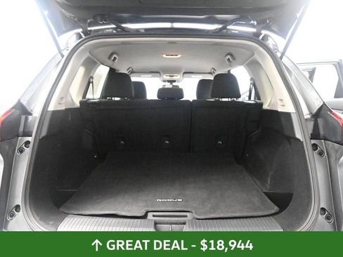 Used 2024 Nissan Rogue S image 26