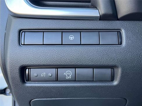 Certified 2023 Nissan Rogue SV image 25