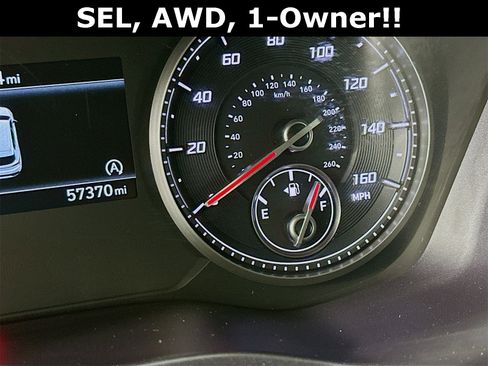 Used 2023 Hyundai Santa Fe SEL image 13