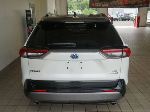 Used 2020 Toyota RAV4 XSE AWD/4WD image 17