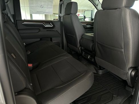 New 2026 GMC Sierra 2500 SLE w/ SLE Value Package; image 17