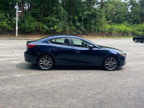 Used 2018 MAZDA MAZDA3 Touring FWD image 4