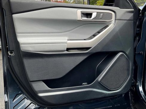 Used 2023 Ford Explorer XLT w/ Equipment Group 202A image 26