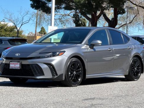 Certified 2025 Toyota Camry SE w/ Convenience Package image 7