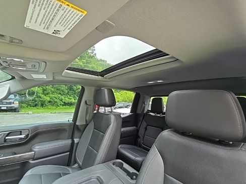 Used 2022 Chevrolet Silverado 1500 LTZ w/ LTZ Premium Package AWD/4WD image 22