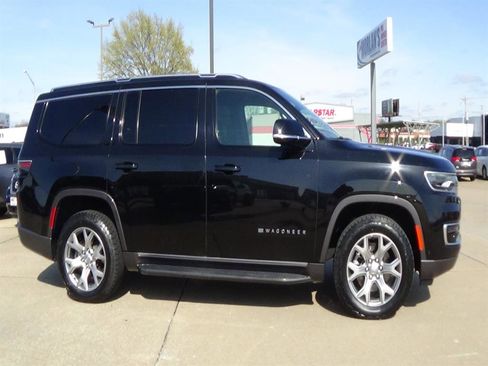 Used 2022 Jeep Wagoneer Series II image 5