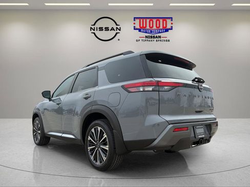 New 2026 Nissan Pathfinder Platinum AWD/4WD image 4