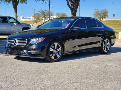 Used 2019 Mercedes-Benz E 300 4MATIC image 3