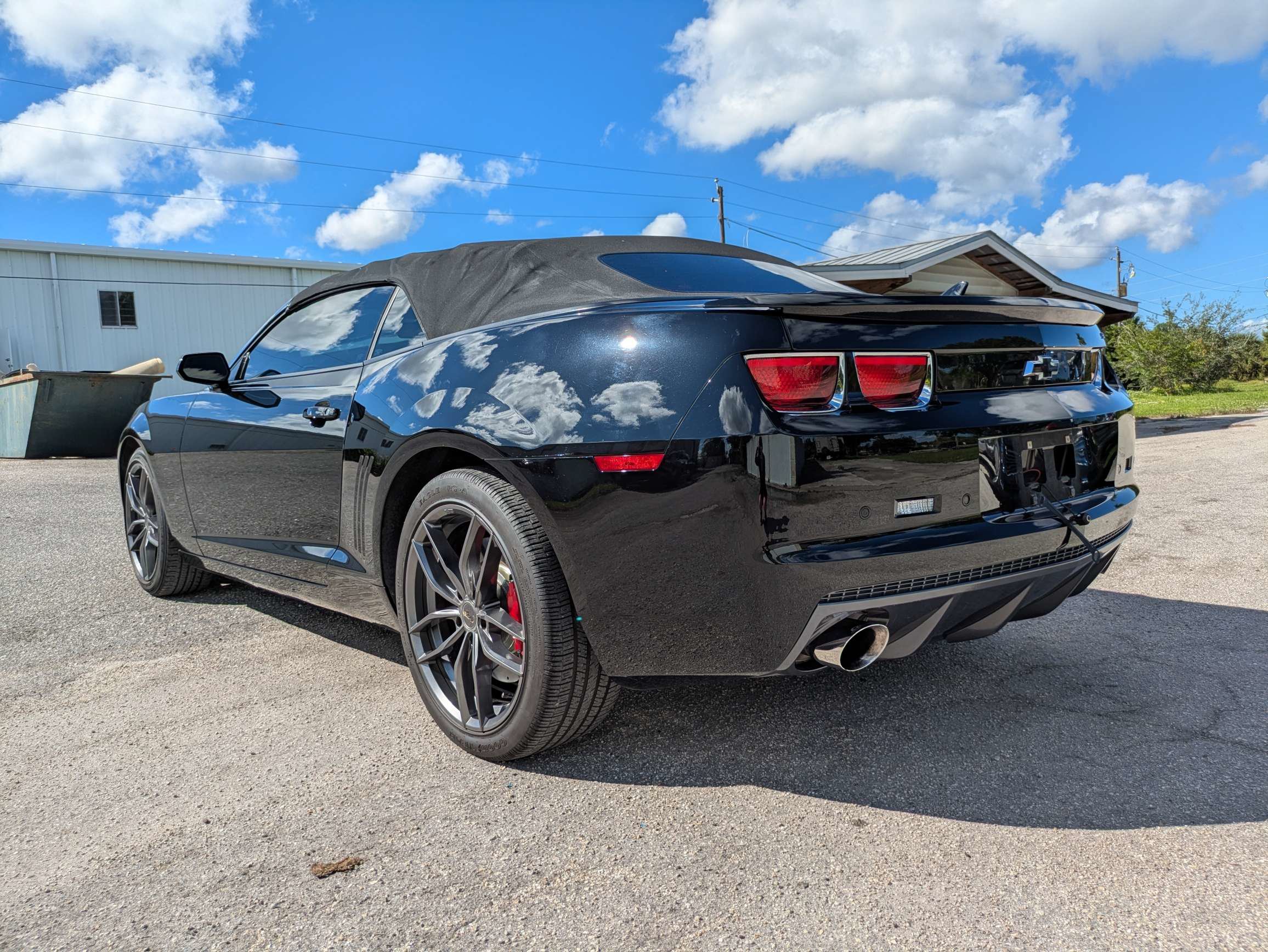 Used 2011 Chevrolet Camaro SS w/ RS Package RWD image 9
