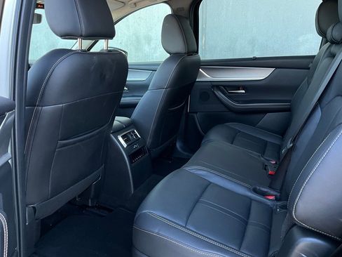 Used 2025 MAZDA CX-70 3.3 Turbo w/ Preferred Package image 11