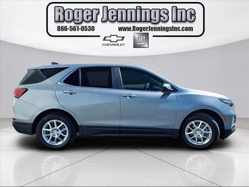 Used 2024 Chevrolet Equinox LT image 4