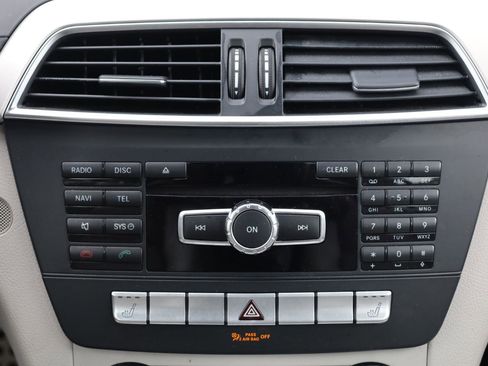 Used 2014 Mercedes-Benz C 250 Sedan image 40