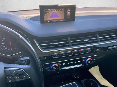 Used 2017 Audi Q7 3.0T Premium Plus w/ Premium Plus Package image 8