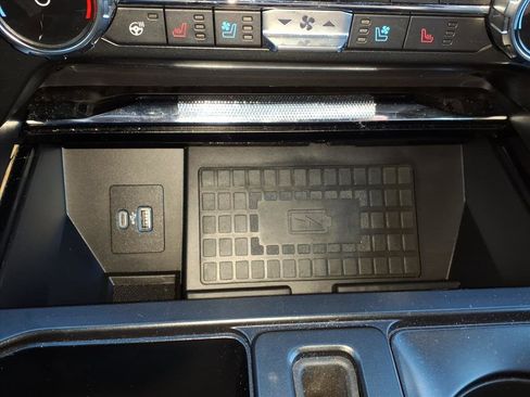 Certified 2022 Ford F150 Lariat w/ Equipment Group 502A High image 18