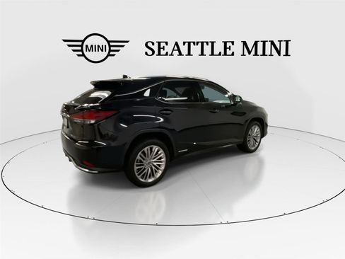 Used 2020 Lexus RX 450h AWD w/ Luxury Package image 11