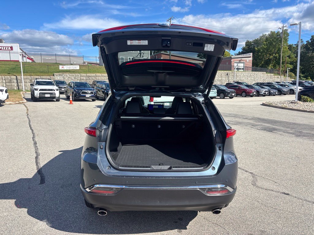Used 2023 Toyota Venza Limited AWD/4WD image 6