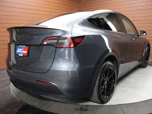 Used 2023 Tesla Model Y Long Range image 6