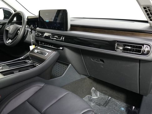 New 2026 Lincoln Aviator Reserve w/ Jet Appearance Package AWD/4WD image 15