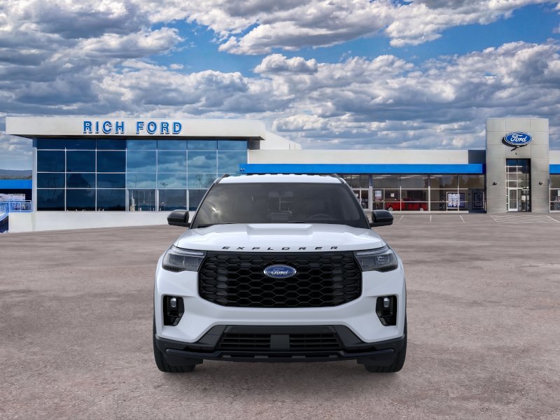 New 2026 Ford Explorer ST-Line w/ ST-Line Street Pack AWD/4WD image 6