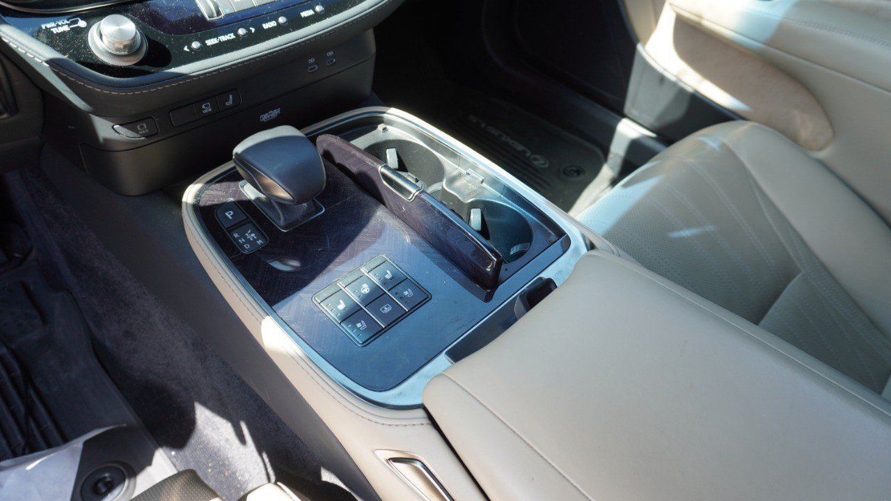 Certified 2023 Lexus LS 500 w/ Interior Upgrade Package RWD image 15