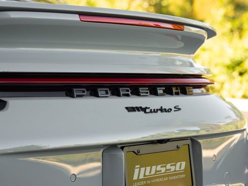 Used 2022 Porsche 911 Turbo S image 18