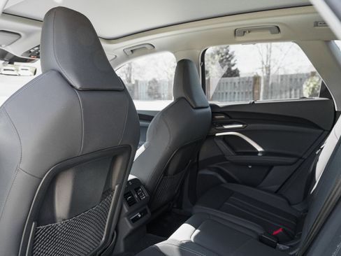 Certified 2025 Audi Q5 Premium Plus w/ Premium Plus image 26