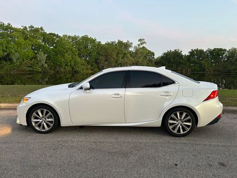 Used 2014 Lexus IS 250 image 2