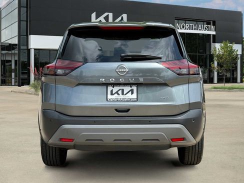 Used 2023 Nissan Rogue S AWD/4WD image 8