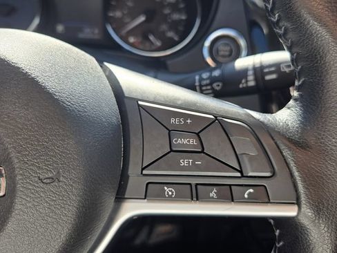 Used 2022 Nissan Rogue Sport SV FWD image 24