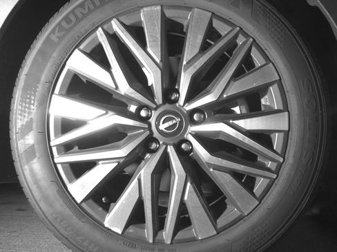 Used 2025 Nissan Altima 2.5 SV image 13