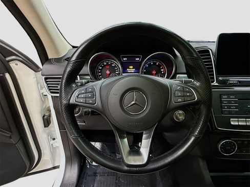 Used 2019 Mercedes-Benz GLS 450 4MATIC image 11