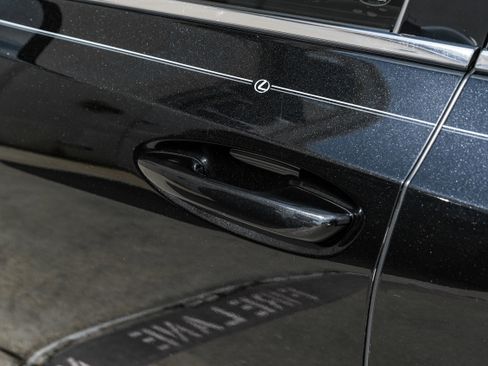 Used 2020 Lexus ES 300h w/ Premium Package FWD image 40