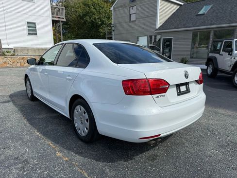 Used 2014 Volkswagen Jetta S image 5
