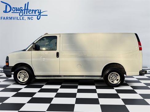 Used 2024 Chevrolet Express 2500 w/ Driver Convenience Package image 2