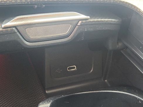 Used 2022 Mercedes-Benz C 300 4MATIC Sedan image 23